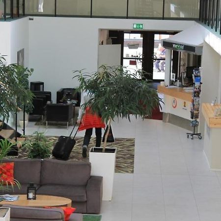 Uppsala Vandrarhem & Hotel ストックホルム エクステリア 写真